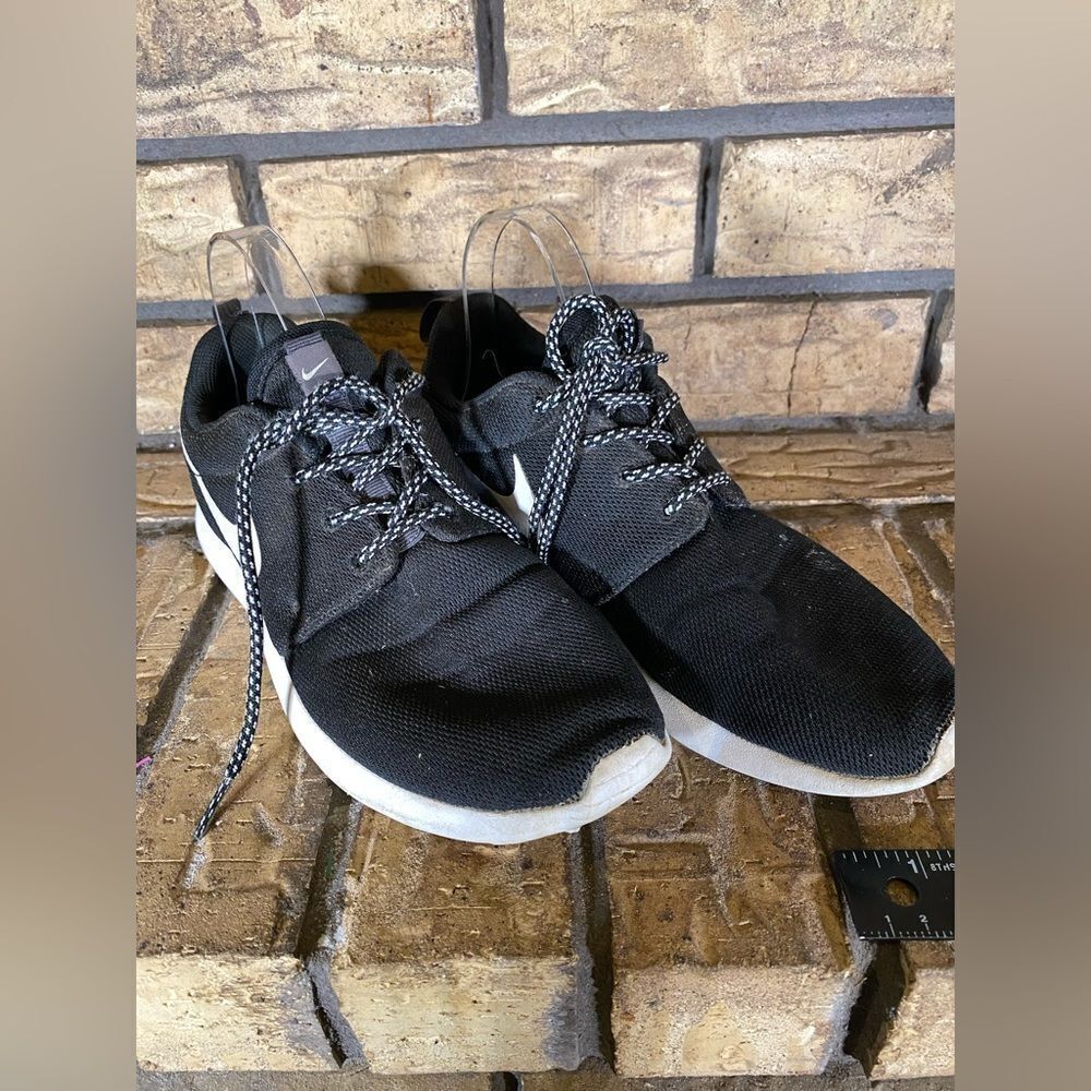 Black Nikes